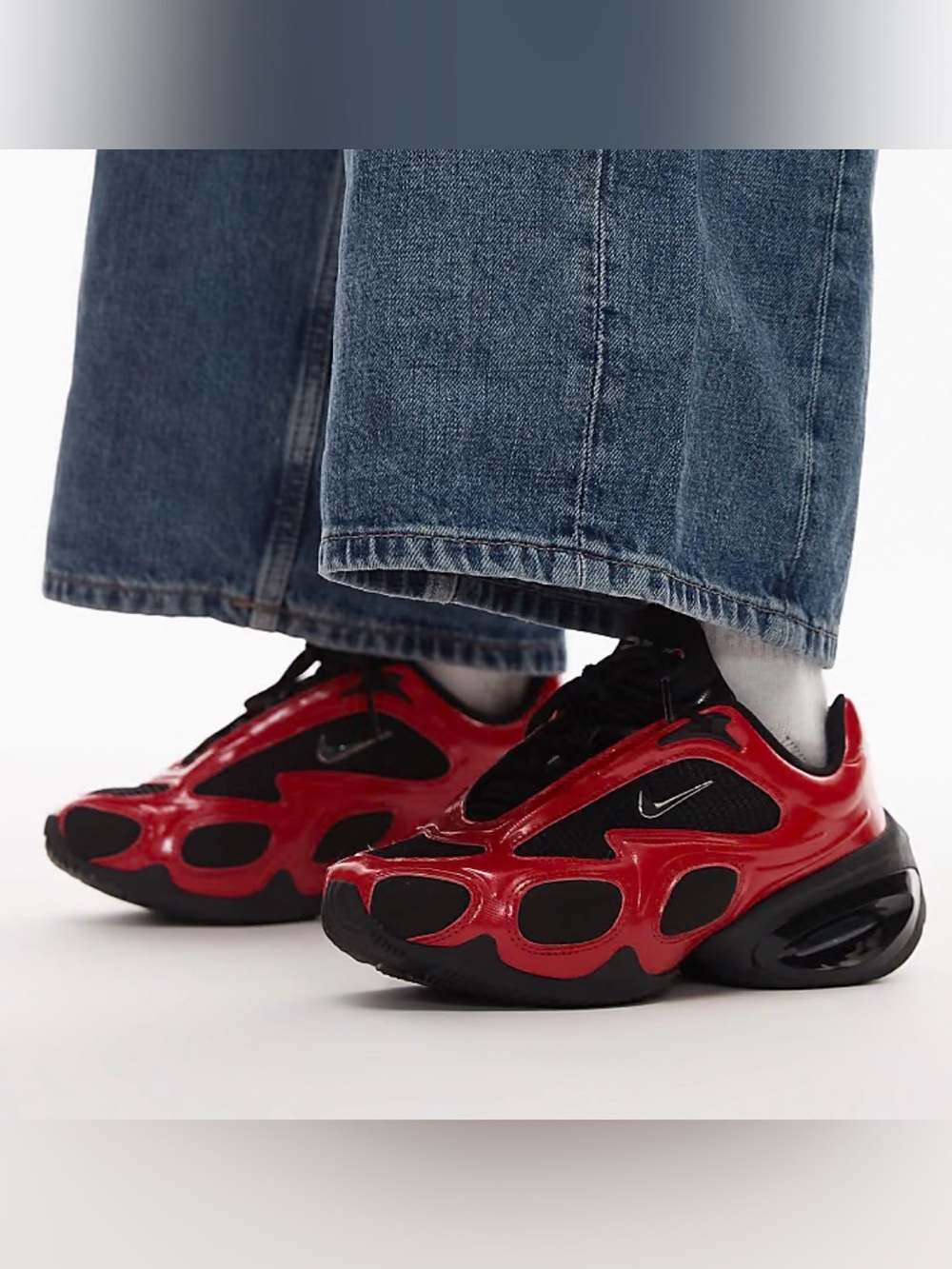 NWOB Nike Air Max Muse women’s sneakers red. Size 7. MSRP $170